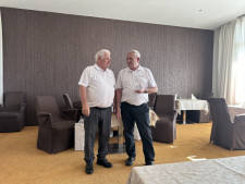 Udarec najblji�ji zastavici: Rogina Bogo